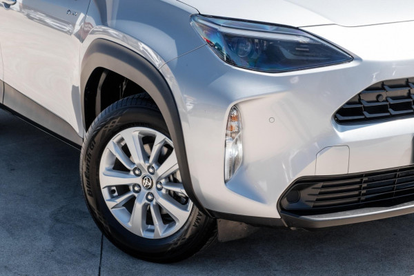 2025 Toyota Yaris Cross MXPJ10R GX SUV Image 6