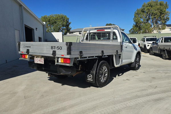 2023 Mazda BT-50 TF XT Cab Chassis Image 3