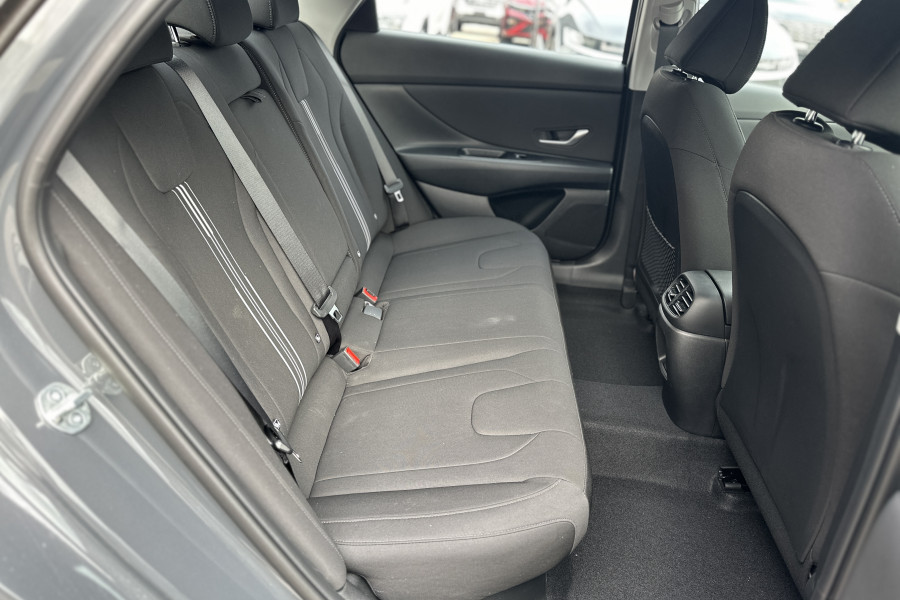 2025 MY24 Hyundai i30 CN7.V2 Hybrid Sedan Image 18