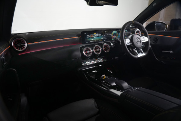 2021 Mercedes-Benz A-Class S 4matic+ Hatch image 12