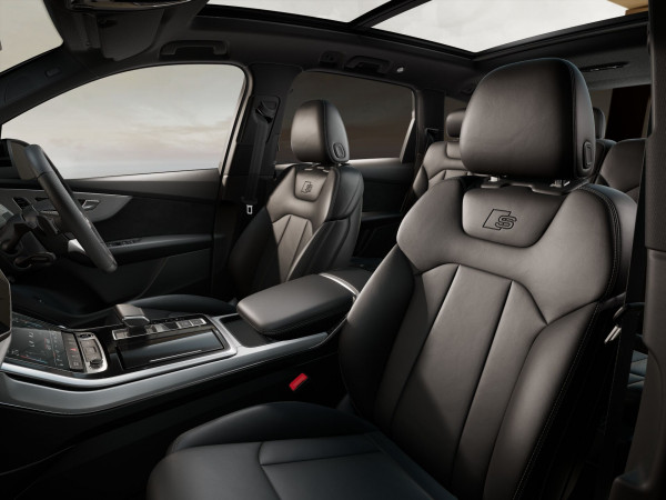 2026 Audi Q7 4M TDI 210kW S line SUV image 8