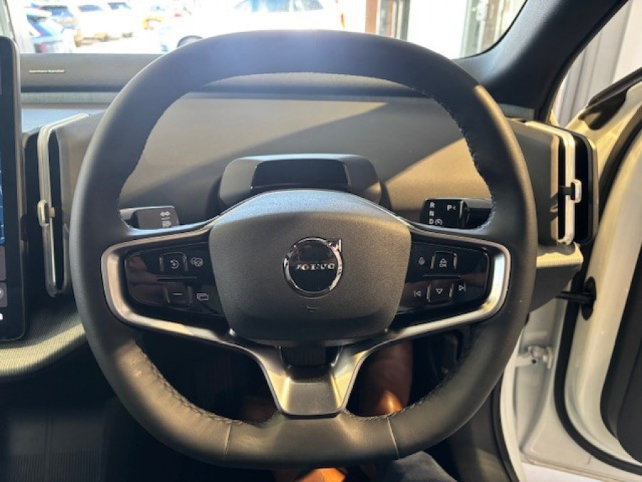 2024 MY25 Volvo EX30  Single Motor Extended Range Ultra SUV Image 11