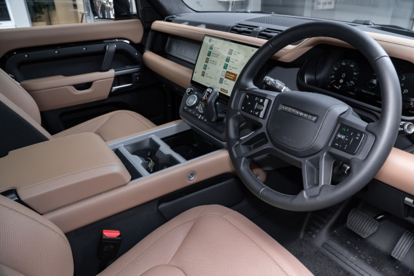 2026 Land Rover Defender L663 110 D350 X-Dynamic HSE SUV image 7