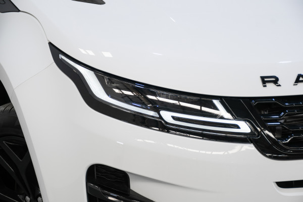 2023 Land Rover Range Rover Evoque L551 R-Dynamic SE SUV Image 2