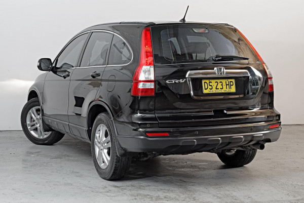 2011 Honda CR-V RE Luxury SUV image 2