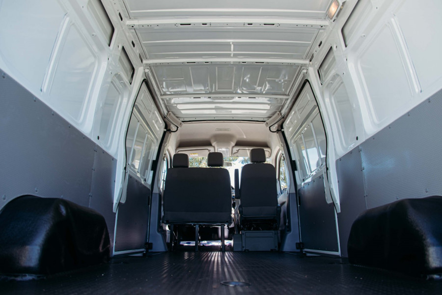 2023 LDV V80  LWB Van Image 21