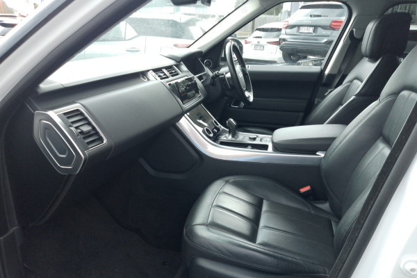 2019 MY20 Land Rover Range Rover Sport L494 SDV6 183kW SE SUV Image 13