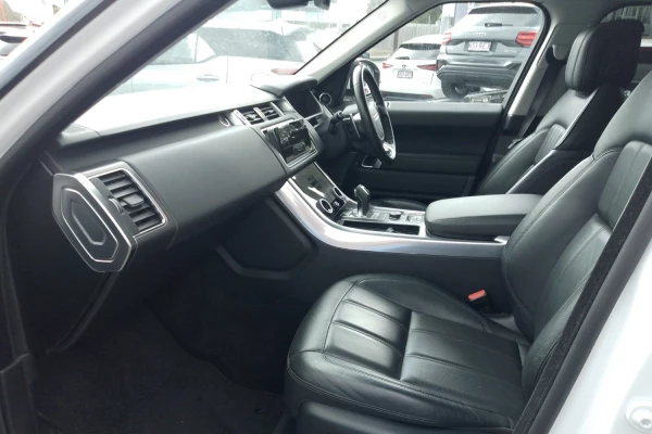 2019 MY20 Land Rover Range Rover Sport L494 SDV6 183kW SE SUV Image 13
