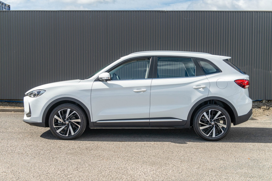 2026 MG ZS ZS32 Essence SUV Image 8