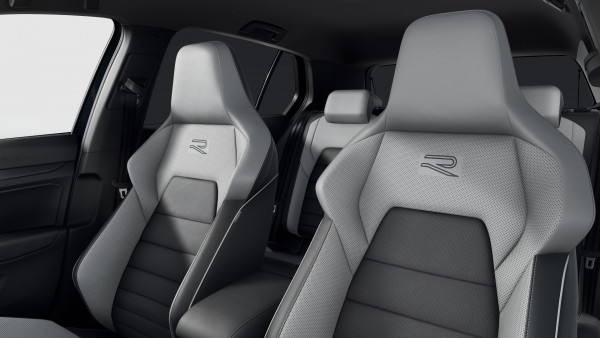 2025 Volkswagen Golf 8.5 110TSI R-Line Hatch image 9
