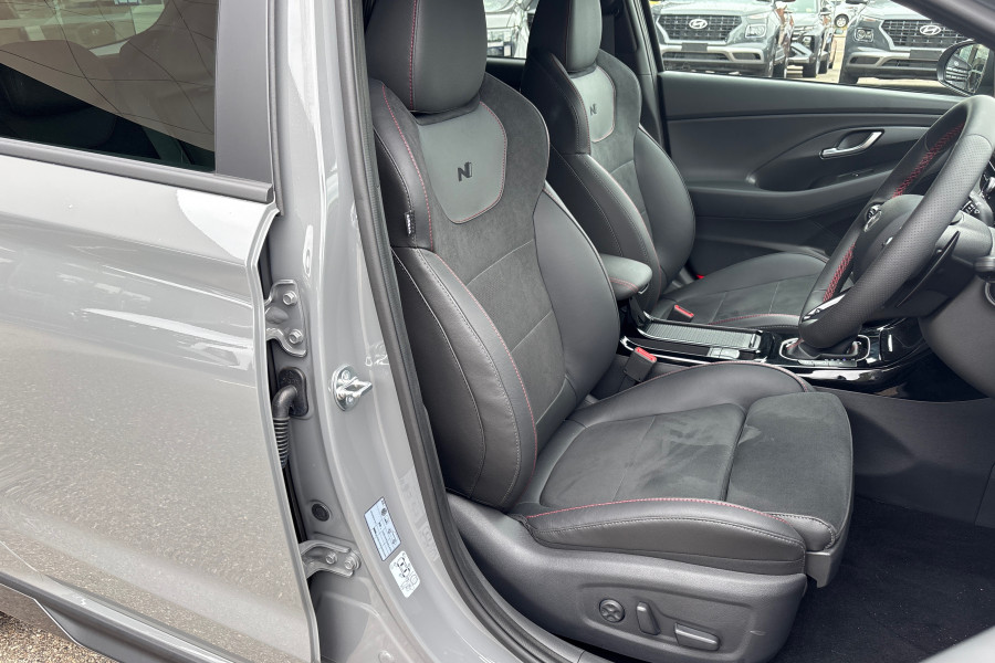 2025 Hyundai i30 PDe.V6  N Line Premium Hatch Image 9