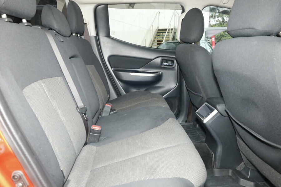 2019 MY20 Mitsubishi Triton MR Toby Price Edition Ute Image 7