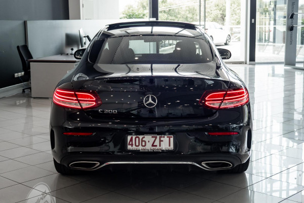 2019 Mercedes-Benz C-Class C205 C300 Coupe image 5