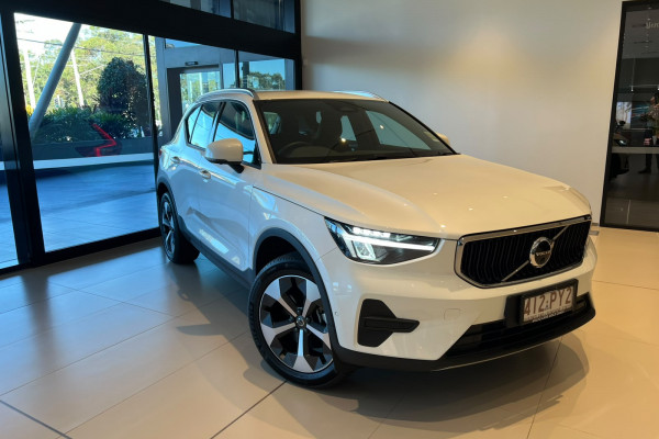 2026 Volvo XC40 XZ Plus B4 SUV Image 1
