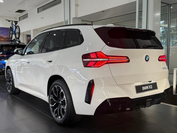 2026 BMW X3 G45 40d xDrive SUV image 3