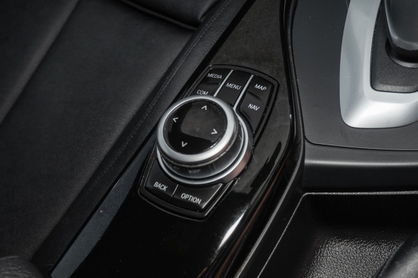 2017 BMW 1 Series 118i Sport Line Hatch Image 14