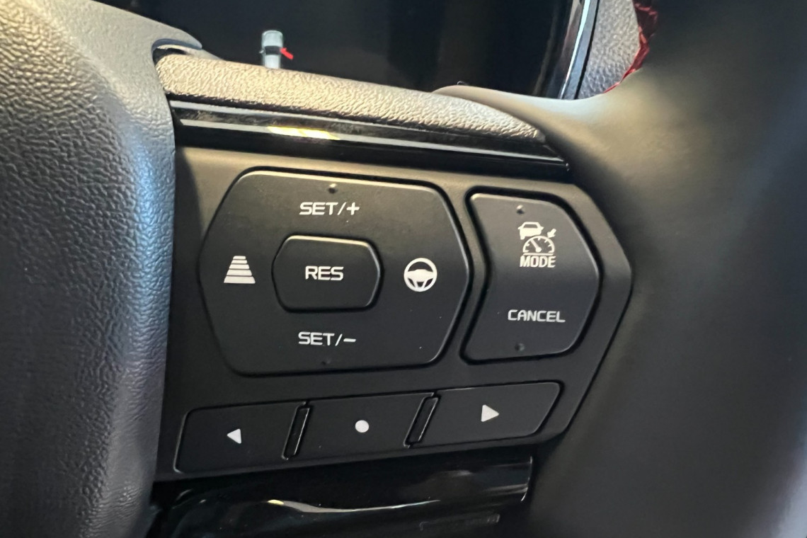 2025 MY24 Isuzu D-MAX X-TERRAIN Ute Image 12