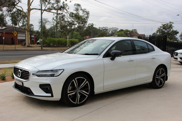 2019 MY20 Volvo S60 Z Series T5 R-Design Sedan Image 5