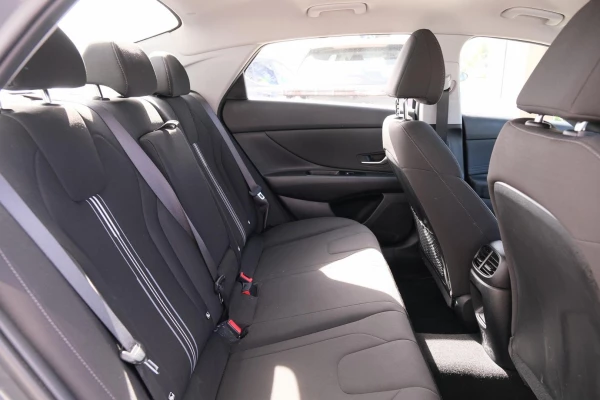 2024 Hyundai i30 CN7.V2 Hybrid Sedan Image 11