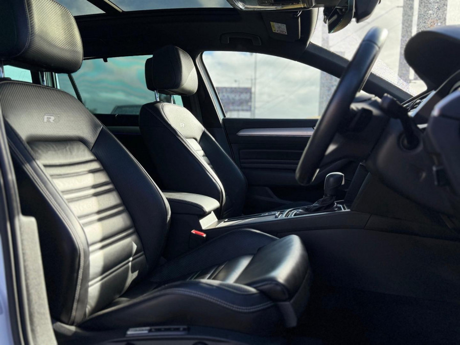2021 Volkswagen Passat B8 206TSI R-Line Wagon Image 16