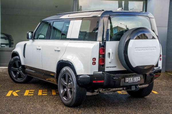 2025 MY25.5 Land Rover Defender L663 110 D350 X-Dynamic SE SUV image 4