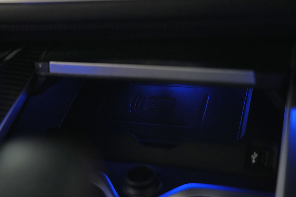 2023 BMW XM V8 Hybrid SUV Image 42
