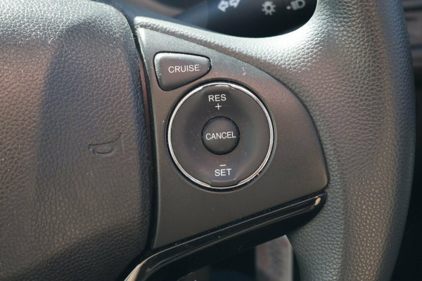 2020 MY21 Honda HR-V  VTi SUV Image 17