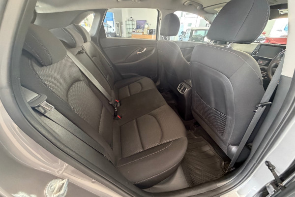 2023 Hyundai i30 PD.V4  Hatch Image 13