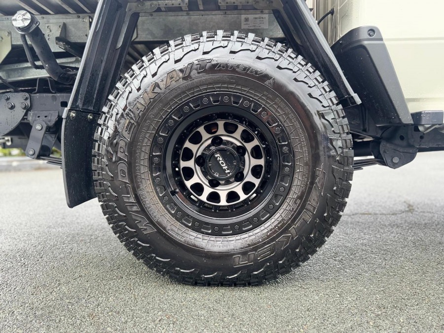 2023 Toyota LandCruiser VDJ79R WorkMate Double-Cab Cab-Chassis Image 27