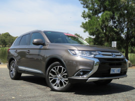 Mitsubishi Outlander LS AWD 7 Seat ZK
