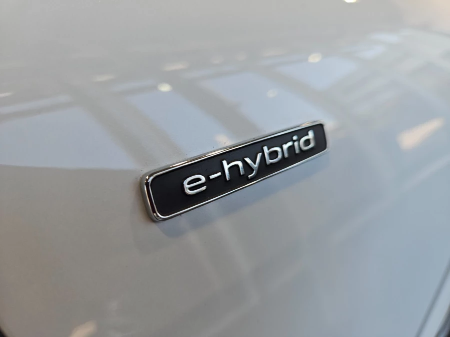 2026 MY25 Audi Q5 GU e-hybrid 270kW SUV Image 7