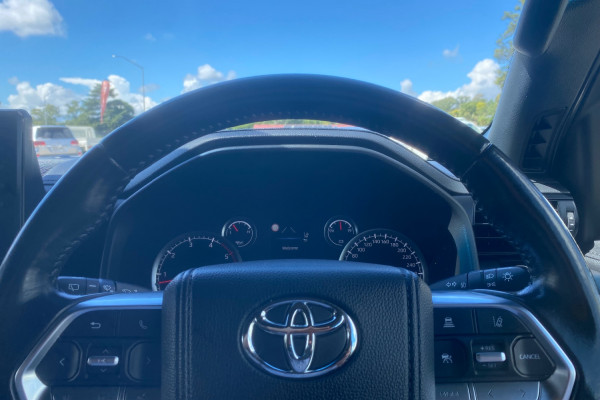 2023 Toyota LandCruiser FJA300R GXL SUV Image 11