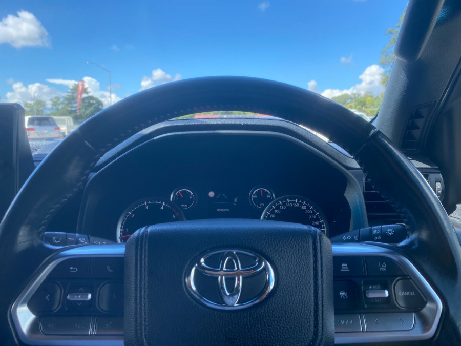 2023 Toyota LandCruiser FJA300R GXL SUV Image 11