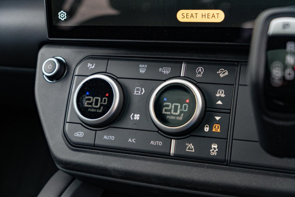 2026 Land Rover Defender L663 110 D350 X-Dynamic SE SUV image 35
