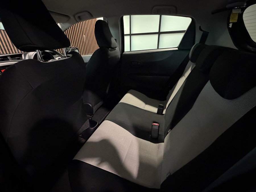 2011 Toyota Yaris NCP130R YR Hatch Image 21