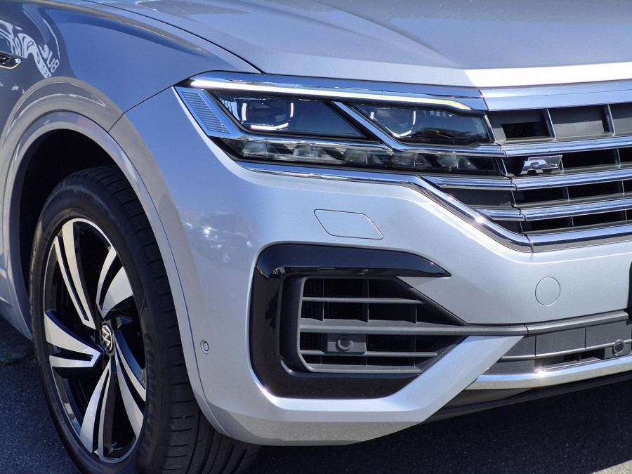 2020 MY21 Volkswagen Touareg CR 210TDI R-Line SUV Image 29
