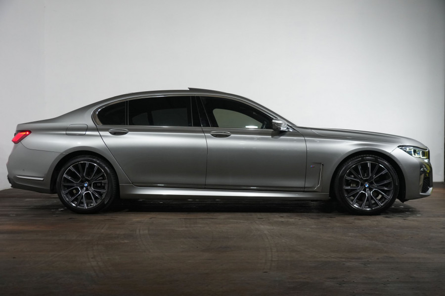 2019 BMW 7 Series 30ld Sedan Image 4