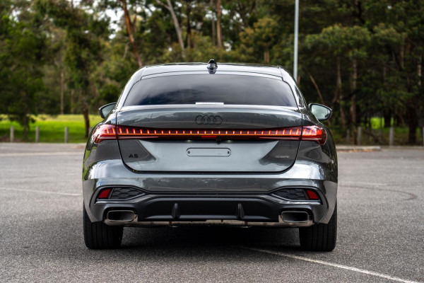 2025 Audi A5 B10 e-hybrid S-Line Hatch image 7