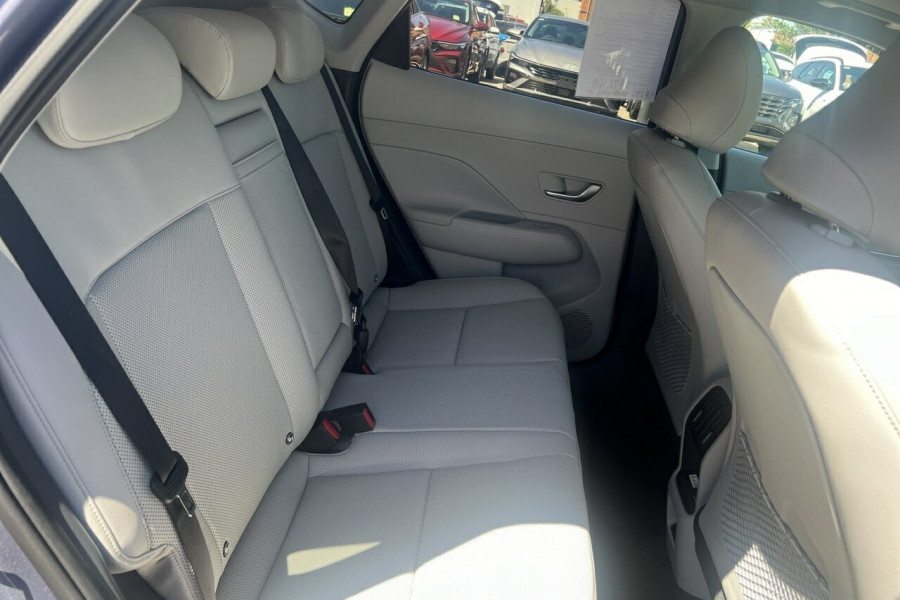 2024 Hyundai KONA SX2.V1  Electric Premium SUV Image 6