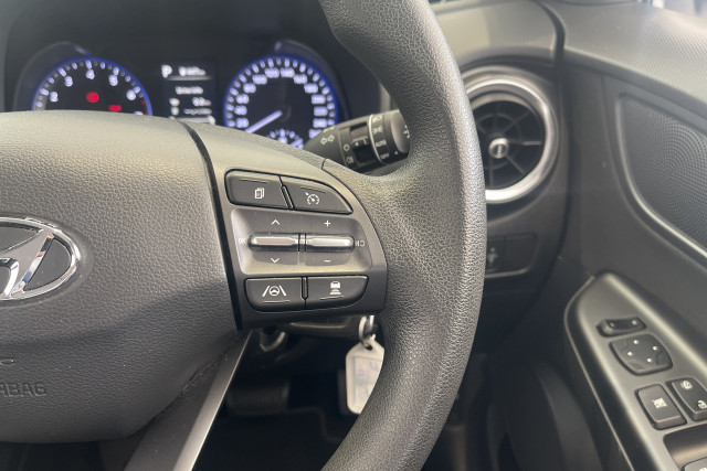 2022 Hyundai KONA OS.V4  SUV Image 11
