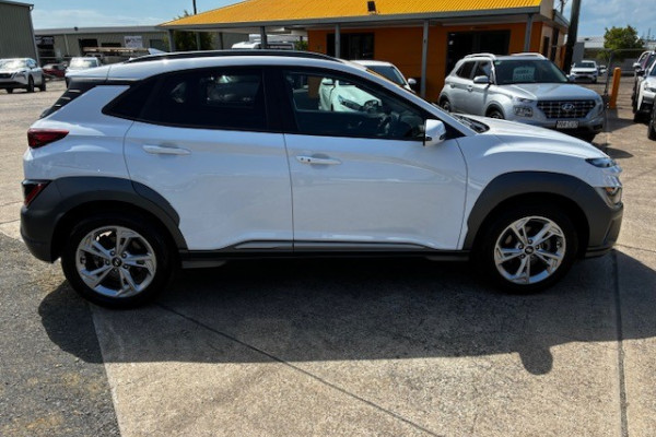 2022 Hyundai KONA OS.V4 Elite SUV Image 2