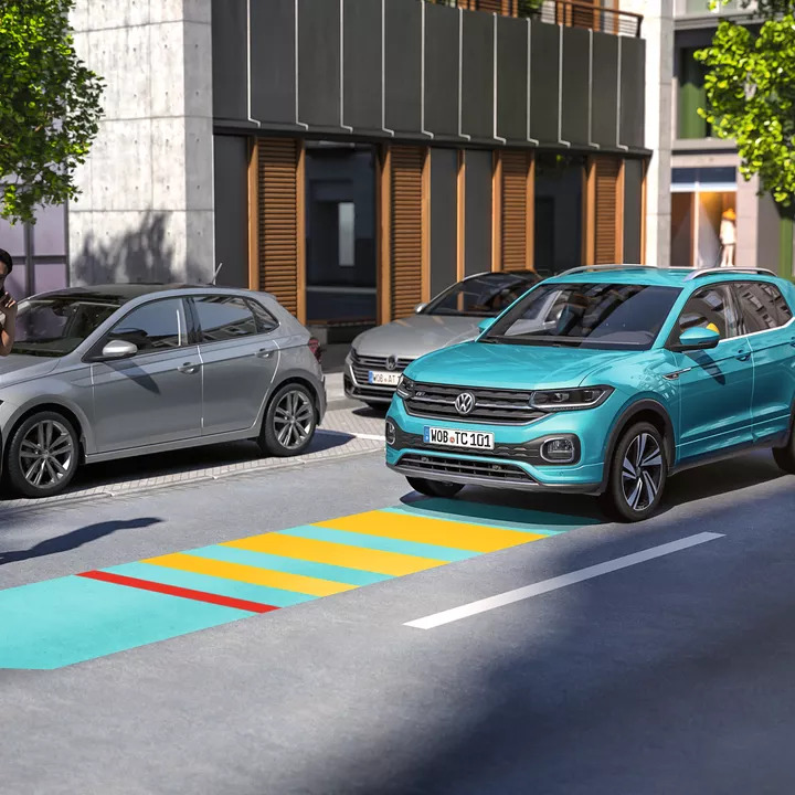 Front Assist and Proactive Occupant Protection System Autonomous Emergency Braking Front Assist Image