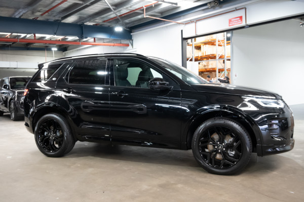 2026 Land Rover Discovery Sport L550 P250 Landmark SUV image 3
