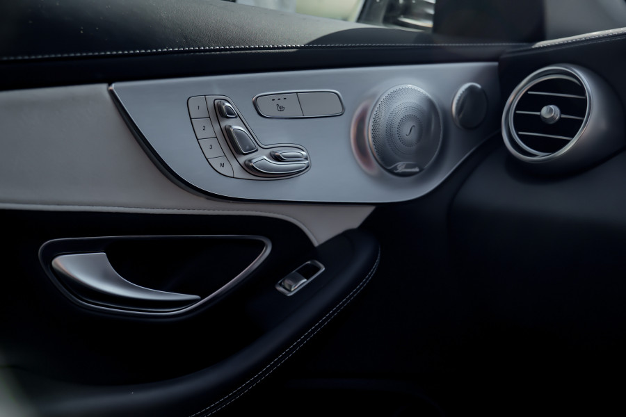 2018 Mercedes-Benz C-Class A205 C63 AMG S Convertible Image 25