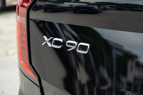 2026 Volvo XC90 L Series Ultra B5 Dark SUV Image 9