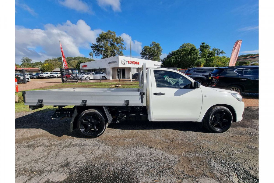 2021 Toyota HiLux TGN121R Workmate Cab Chassis Image 8