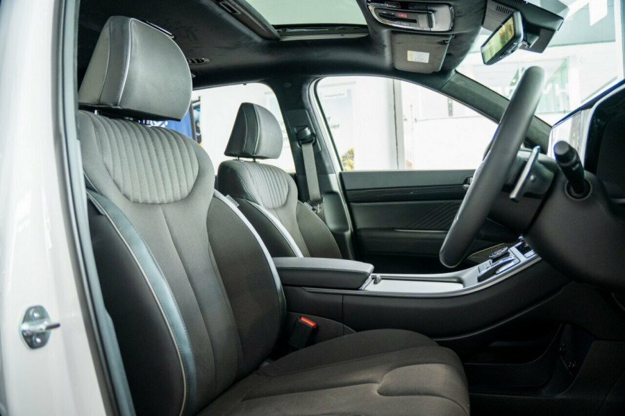 2024 MY25 Hyundai Palisade LX2.V5 Calligraphy Black Ink SUV Image 23