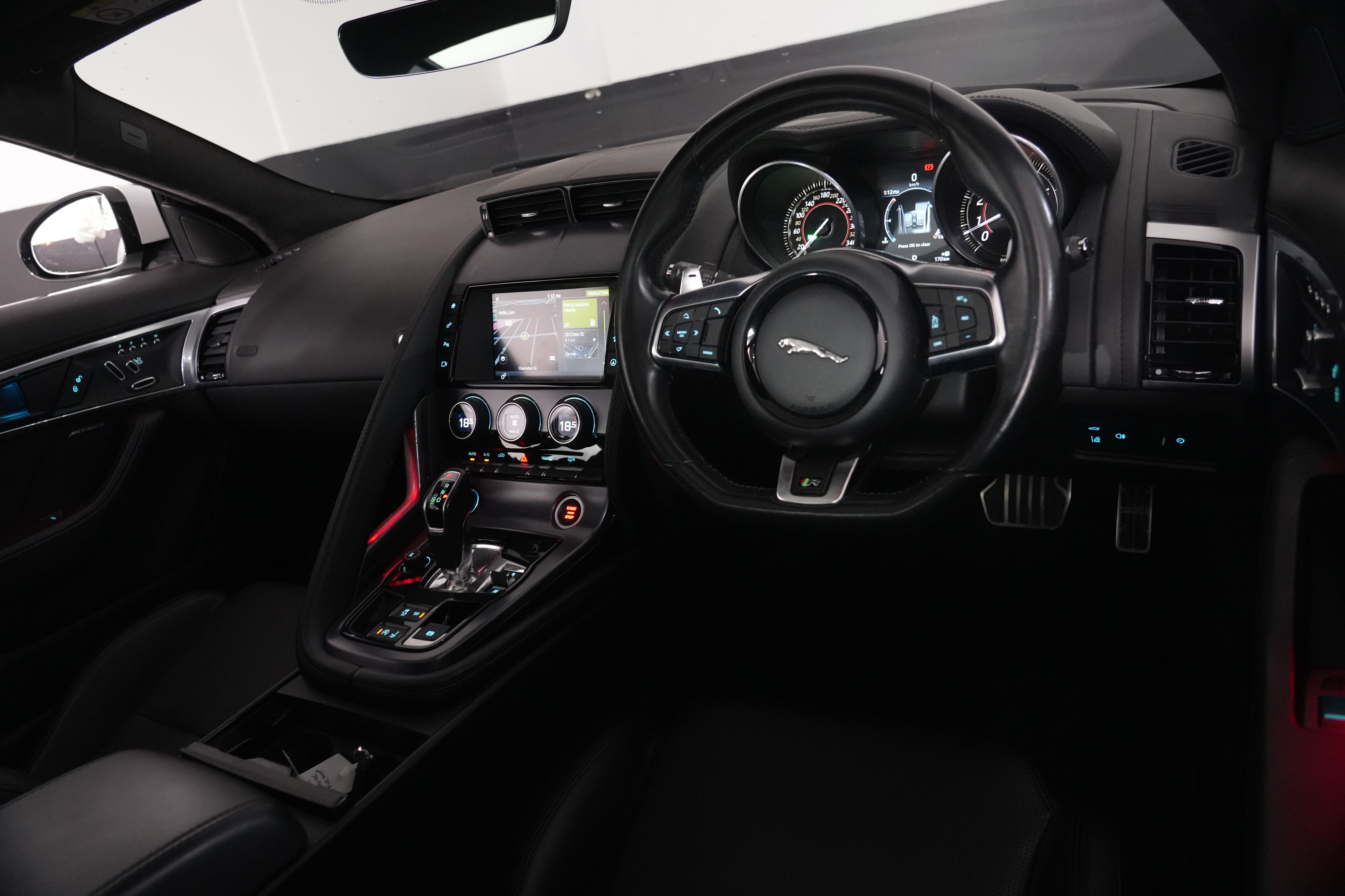 2018 Jaguar F-TYPE R 5.0 SC V8 Coupe Image 15