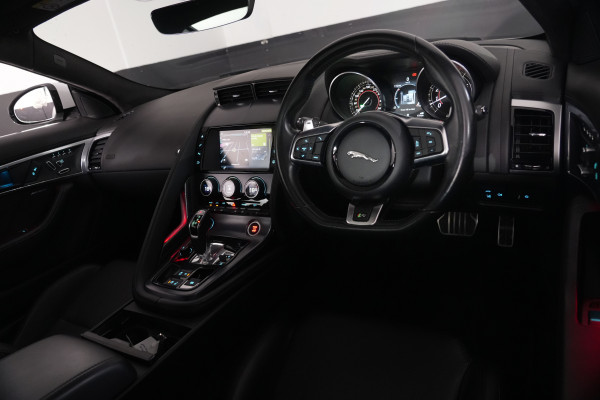2018 Jaguar F-TYPE R 5.0 SC V8 Coupe image 15