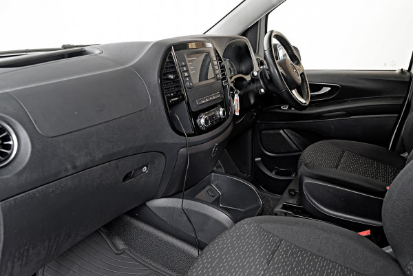 2021 Mercedes-Benz Vito 447 116CDI Bus image 8